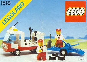 LEGO 1518 Race Car Repair