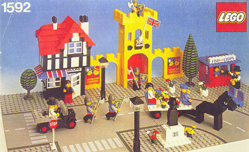 LEGO 1592 Town Square - Castle Scene