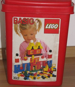 LEGO 1613 Basic Set in Bucket
