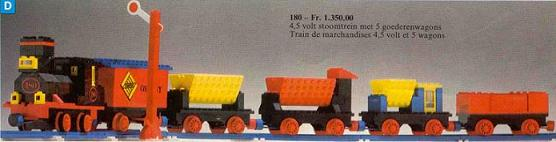 LEGO 180 Train with 5 Wagons and Circle of Track