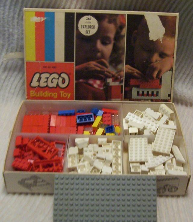 LEGO 244 Explorer Set