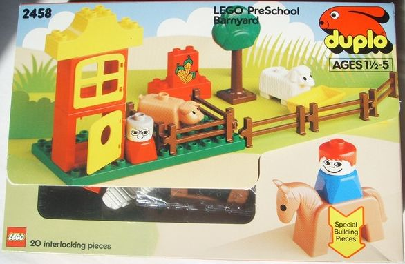 LEGO 2458 Barnyard / Farm