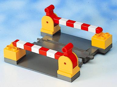 LEGO 2740 Level Crossing