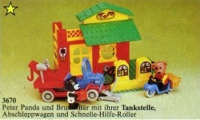 LEGO 3670 Service Station