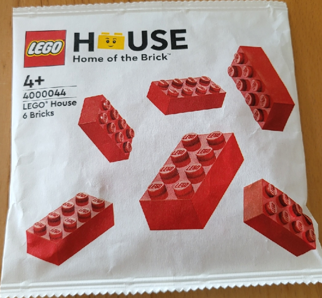 LEGO 4000044 LEGO House 6 Bricks paper bag