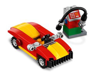LEGO 40277 Monthly Mini Model Build Set - 2018 02 February, Car And Petrol Pump polybag