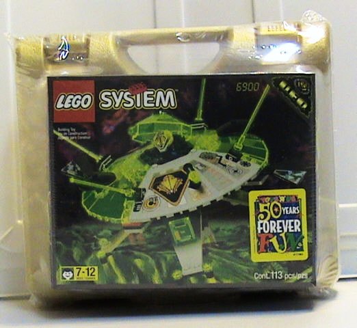 LEGO 4117463 Cyber Saucer Toys "R" Us 50 Years Forever Fun Bundle