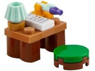 LEGO 42637-8 Advent Calendar 2024, Friends (Day  7) - Writing Desk and Stool