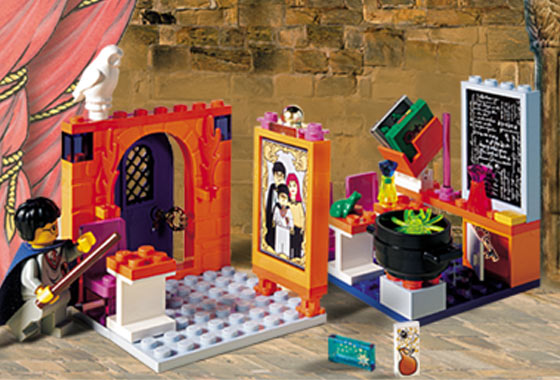 LEGO 4721 Hogwarts Classroom