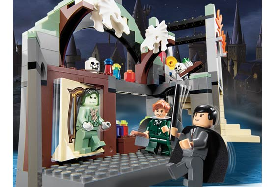 LEGO 4752 Professor Lupin's Classroom