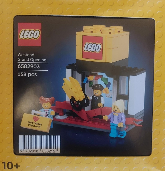 LEGO 5009389 LEGO Store Grand Opening Exclusive Set, Westend, Budapest - Westend Grand Opening