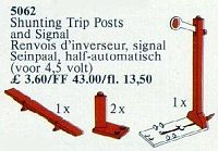 LEGO 5062 Shunting Trip Posts and Signal