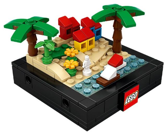 LEGO 6307986 Bricktober Season Set 2/4 - Summer (2019 Toys "R" Us Exclusive)