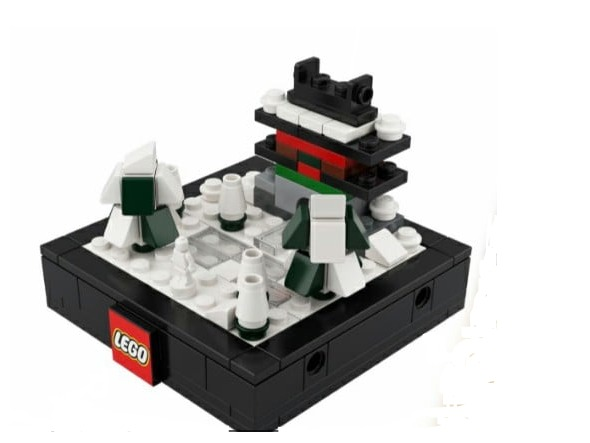 LEGO 6307988 Bricktober Season Set 4/4 - Winter (2019 Toys "R" Us Exclusive)