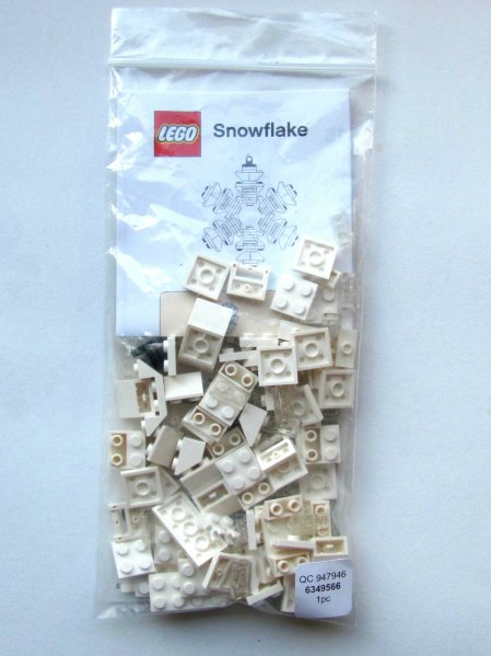 LEGO 6349566 LEGO Brand Store Exclusive Build - Snowflake