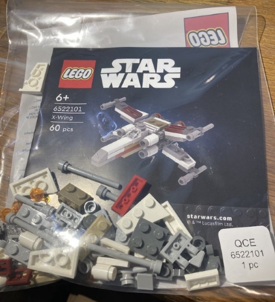 LEGO 6522101 Barnes & Noble Exclusive Build - X-Wing