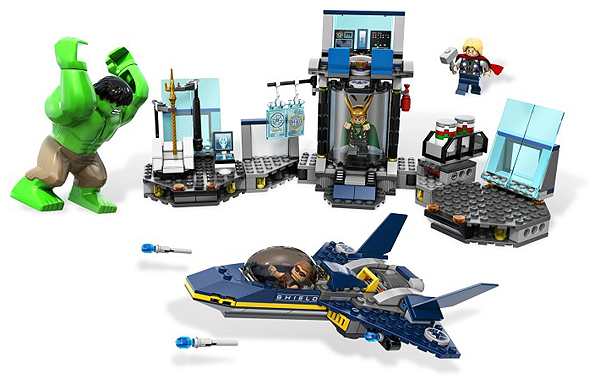 LEGO 6868 Hulk's Helicarrier Breakout