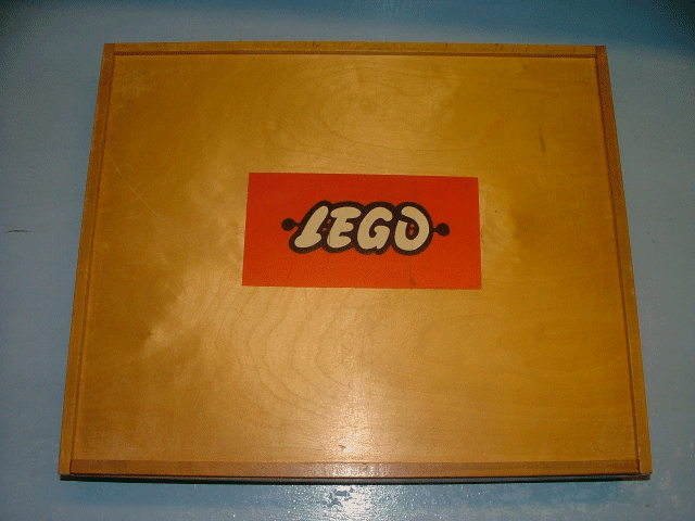 LEGO 700L Empty Kindergarten LEGO Box