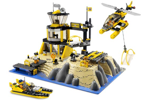 LEGO 7047 Coast Watch HQ