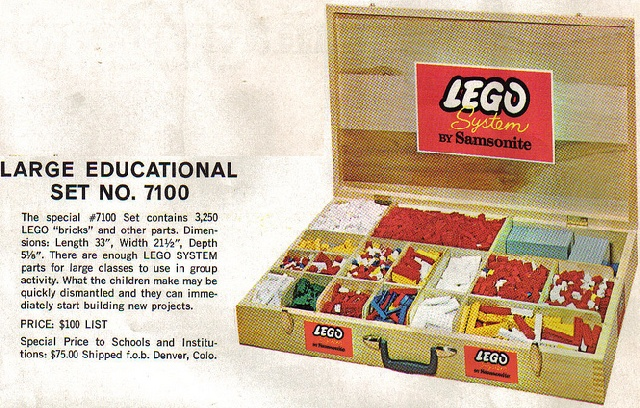 LEGO 7100 Samsonite Large Educational Set