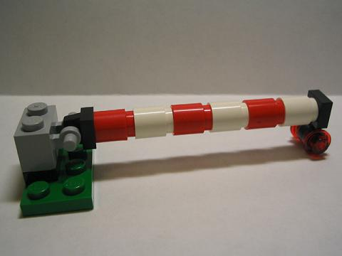 LEGO 7324-14 Advent Calendar 2005, City (Day 13) - Crossing Gate