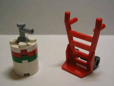 LEGO 7324-18 Advent Calendar 2005, City (Day 17) - Oil Barrel & Hand Truck