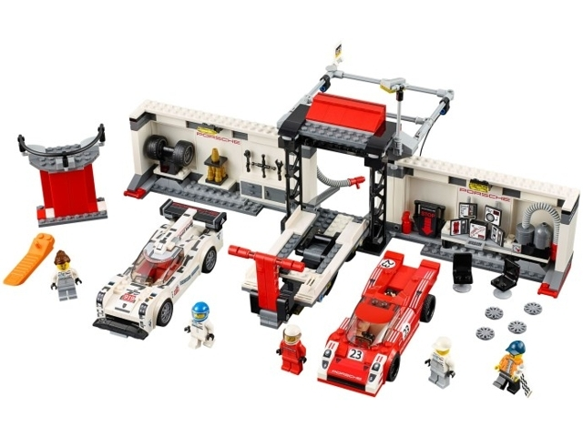 LEGO 75876 Porsche 919 Hybrid and 917K Pit Lane