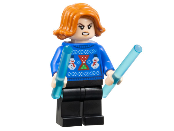 LEGO 76267-8 Advent Calendar 2023, Super Heroes, Avengers (Day  7) - Black Widow in Holiday Sweater with Icicle Batons