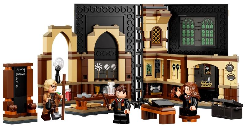 LEGO 76397 Hogwarts Moment: Defence Against the Dark Arts Class