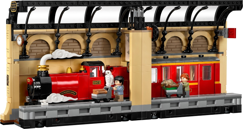 LEGO 76450 Book Nook: Hogwarts Express