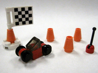 LEGO 7687-21 Advent Calendar 2009, City (Day 20) - RC Car, Cones and Flag