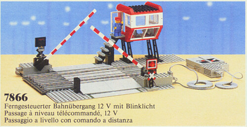 LEGO 7866 Remote Controlled Road Crossing