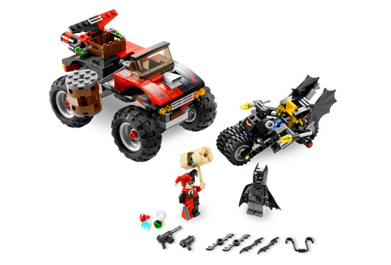 LEGO 7886 The Batcycle: Harley Quinn's Hammer Truck