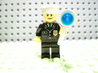 LEGO 7904-17 Advent Calendar 2006, City (Day 16) - Police Officer with Signal Paddle