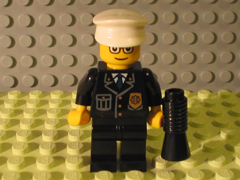 LEGO 7907-23 Advent Calendar 2007, City (Day 22) - Policeman with Loudhailer / Megaphone