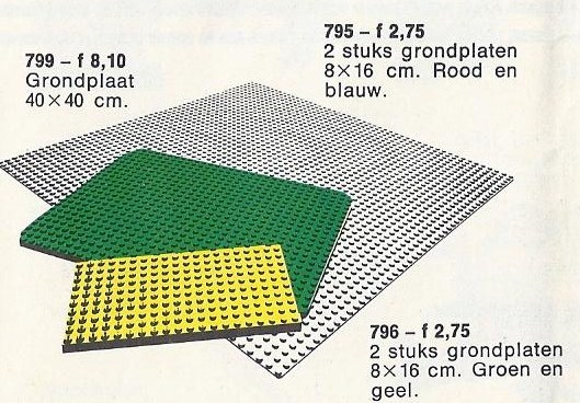 LEGO 796 Baseplates, Green and Yellow