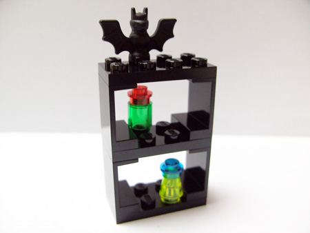 LEGO 7979-17 Advent Calendar 2008, Castle (Day 16) - Shelving with Bat
