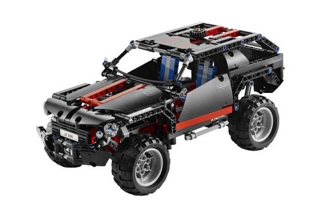 LEGO 8081 Extreme Cruiser