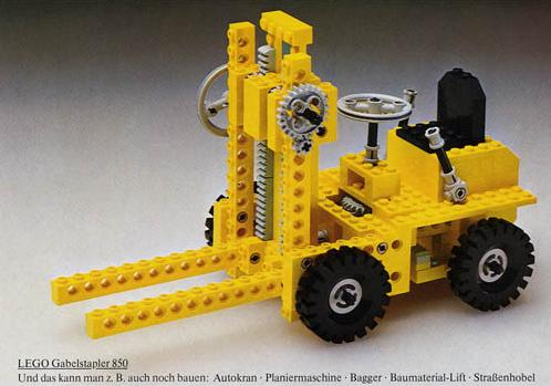 LEGO 850 Fork Lift