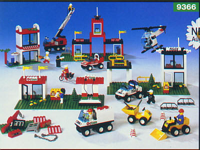LEGO 9366 Town Set