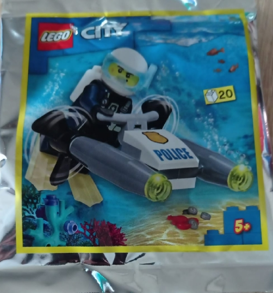 LEGO 952208 Police Diver with Underwater Scooter foil pack