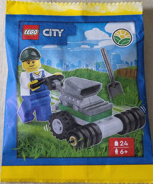 LEGO 952404 Farmer with Lawn Mower paper bag