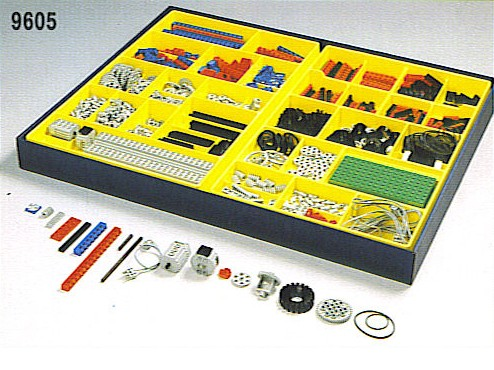 LEGO 9605-2 4.5V Technic Resource Set - Large