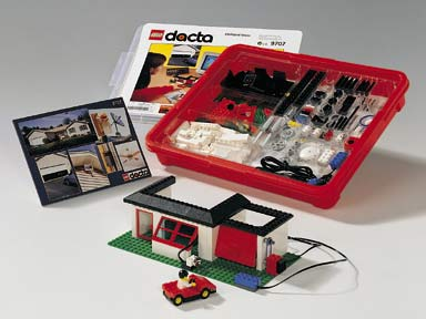 LEGO 9707 Intelligent House Building Set (Control Lab)