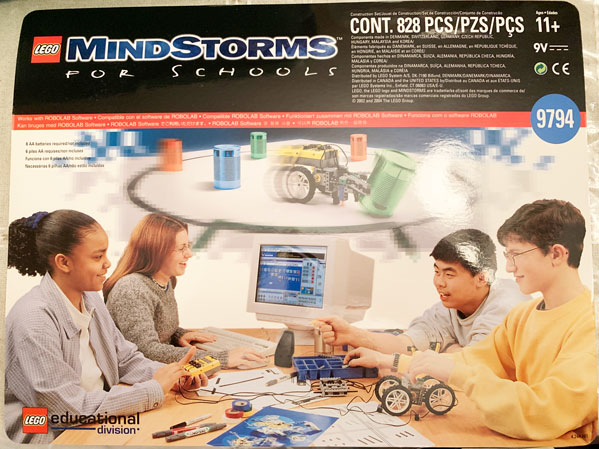 LEGO 9794-3 ROBOLAB Team Challenge Set USB (2004 Version)