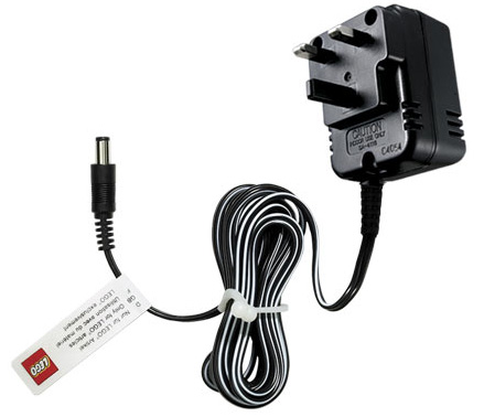 LEGO 9833-3 AC Adapter, 230V - 10V Transformer Type G Plug (British)