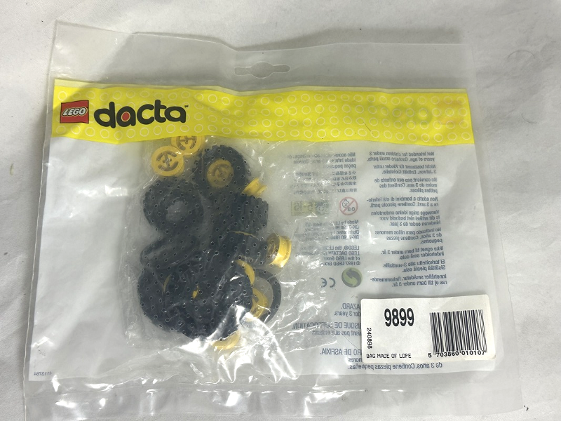 LEGO 9899 Hubs and Tires