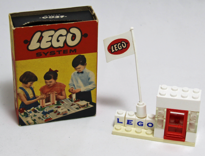 LEGO BIL01 Complimentary Pack