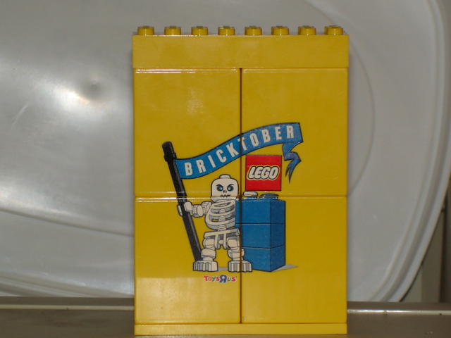 LEGO BRICKTOBER Bricktober Promotional Brick Set (2009 Toys "R" Us Exclusive)