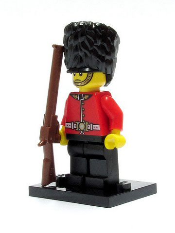 LEGO col05-3 Royal Guard, Series 5 (Complete Set with Stand and Accessories)
